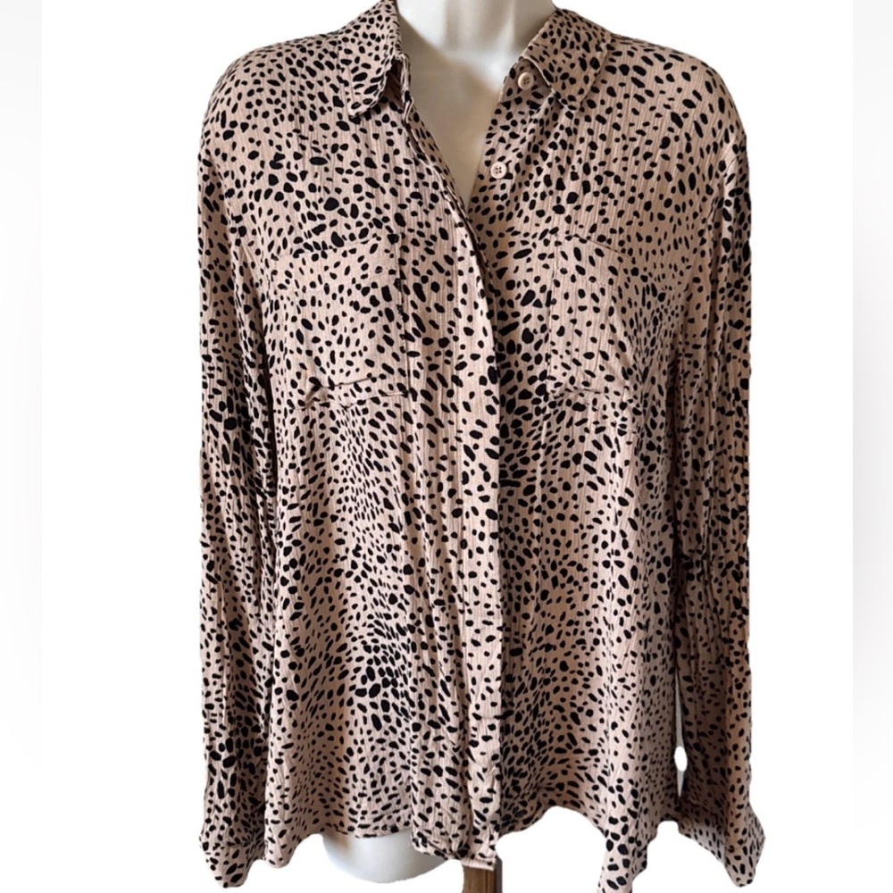 Hippie Rose Black and Tan Button-Down Shirt Size Small
